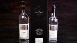 Водка Summum 075 л 40% подарочный набор Водка Summum 075 л 40% подарочный набор