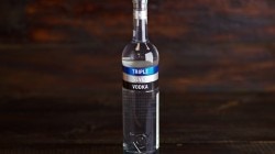 Водка TRIPLE SEVEN 40% 07 Водка TRIPLE SEVEN 40% 07